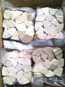IQF Vietnam <b>frozen</b> taro slices for culinary use natural white root material perfect for soup base cooking <b>frozen</b> <b>vegetable</b> - Product Image 5