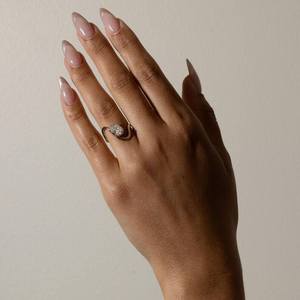 Anillo de Diamantes de Corte Ovalado con Banda Ondulada Curva, Anillo de Compromiso de Oro de 14K, Anillo de Novia Escultural de Oro Amarillo Sólido, Certificado por GIA - Product Image 5