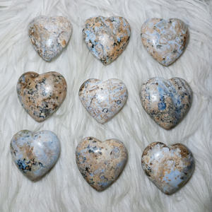 Vente en gros de haute qualité naturel indonésien dendrite lait coeur petite forme pierres précieuses artisanat cristal de guérison 4X4X2 cm - Product Image 3