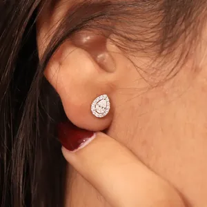 Elegantes Pendientes de Diamantes en Forma de Pera, Regalo de Compromiso y Aniversario, Pendientes de Diamantes Únicos con Claridad VVS-VS - Product Image 3