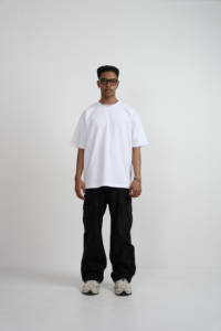 Camiseta Oversize Premium de Algodón 100% Tejido, Ultra Pesada 300 GSM, Estilo Streetwear con Hombro Caído, Transpirable y Lisa - Product Image 2