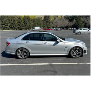 Mercedes-Benz C63 AMG Sedán 2010 - Product Image 3