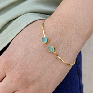 Pulsera geométrica moderna con ónix facetado, ágata musgosa, calcedonia acuática, brazalete abierto de latón chapado en oro de 18k, pulsera apilable. - Product Image 5