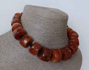 MN EXPORTS Collier en résine époxy colorée et émaillée, style ange moderne, modèles personnalisés, haute qualité, léger et durable - Product Image 5