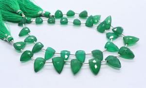 Perles d'onyx vert naturel facettées en forme de nœud 8x12-9x13 MM, perles de pierres précieuses d'onyx triangulaires 8 pouces, perles d'onyx vert pour bijoux - Product Image 4