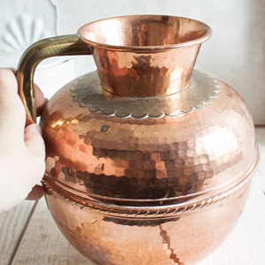 Carafe à eau en cuivre de la série Luxe, qualité supérieure, finition brillante, article d'usine en gros - Product Image 6