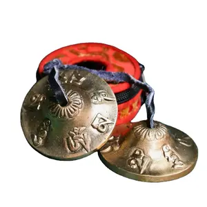 Коробка на молнии из ткани для защиты Tingsha: вырезанная в буддийском стиле коробка с кольцом в форме пончика оптом