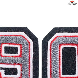 Patchs brodés personnalisés de haute qualité avec logo, à prix abordable, très tendance, avec bordure adhésive Merrow pour chapeaux, fabriqués au Pakistan - Product Image 2