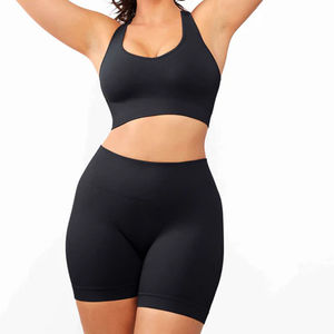 Conjuntos Deportivos de Yoga para Mujer, Elásticos y Personalizados al por Mayor, Conjunto de Top Deportivo de Alto Impacto y Pantalones Cortos, Diseño Único y Transpirable - Product Image 6