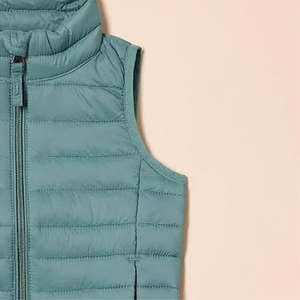 OEM High Quality Men's Quilted Puffer <b>Vest</b> Winter Warm Fleece Lined Stand Collar Full Zip Sleeveless Puffer Men's Jackets - Product Image 4
