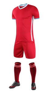 Ensemble de maillot de football personnalisé 100% polyester, impression sublimée, manches courtes, unisexe, vêtements d'équipe pour adultes, évacuation de l'humidité, toutes saisons - Product Image 4