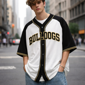 T-shirt de baseball vintage pour homme, manches raglan, coton épais, style streetwear, logo personnalisé - Product Image 1
