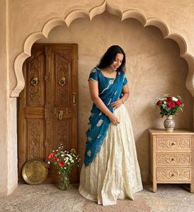 Ensemble Lehenga Choli en Soie Chinnon de Haute Qualité pour Femme – Tenue Traditionnelle Élégante pour Fêtes et Diwali, Couleurs Riches Teal et Plus Encore - Product Image 4