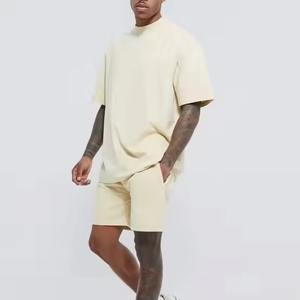 Ensemble T-shirt et short surdimensionné en coton épais de qualité supérieure pour homme - Ensemble décontracté uni à épaules tombantes pour l'été - Product Image 5