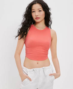 T-shirt à manches courtes en coton avec logo personnalisé pour femmes haut décontracté de haute qualité à col rond pour l'été respirant et nouvelle couleur unie - Product Image 3