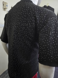 Camiseta de hombre 100% algodón con estampado personalizado, cuello redondo, corte regular, informal, lisa, ecológica, transpirable, de manga corta. - Product Image 2