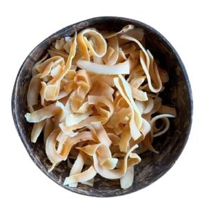 Rodajas de Coco Crujientes, Pulpa de Coco Madura Natural para Snack o Ingrediente, Vietnam - Product Image 1