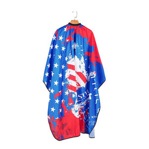 Capa de Peluquería con Estampado de Bandera Americana, Poliéster No Tejido, 140x160cm, para Uso en Barberías y Salones, con Logotipo de Barba y Bigote - Product Image 2