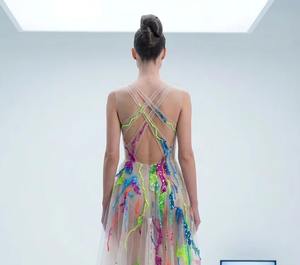 ชุดราตรีปักลายดอกไม้สีชมพูหรูหราขายส่ง ปี 2026 ราคาโรงงาน ชุดเดรสออกงานผ้าทูลล์แขนระบายสำหรับผู้หญิง - Product Image 2