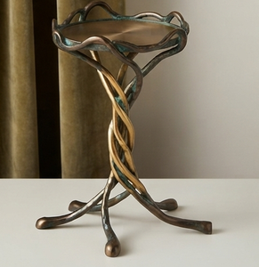 Portavelas Decorativo de Metal con Pátina de Bronce, Bandeja Redonda Ondulada, Patas Retorcidas, Decoración para el Hogar - Product Image 1