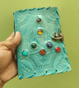 Carnets de mode personnalisés avec pierres précieuses des sept chakras, gravés et sculptés, design portable, artisanat de qualité supérieure - Product Image 1