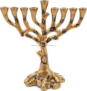 WONDER OVERSEAS Menorah Metal Candle Stand Elegante farol de metal en relieve para celebraciones y decoraciones navideñas - Product Image 5