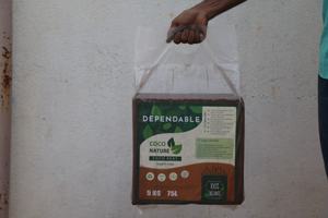 ขายส่งโคโคพีทคุณภาพสูง บล็อก 5 กก. วัสดุปลูกออร์แกนิกแบบบัฟเฟอร์ ผู้ส่งออกในอินเดีย - Product Image 6