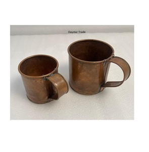 Taza de Cobre Clásica Hecha a Mano y Ecológica de Daystar Trade con Asa, Accesorios de Barra Tradicionales Martillados - Product Image 1