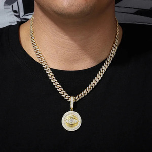 Colgante de Moissanita en Forma de Corazón con Diseño de Calavera Verde, Borde Flameado, Chapado en Rodio, Plata 925, Joyería Hiphop Unisex para Fiestas y Uso Diario - Product Image 3