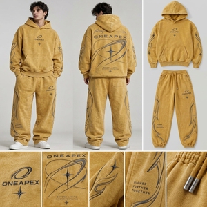 Conjunto Deportivo de Sudadera con Capucha y Pantalones de Chándal Extra Grandes Color Amarillo Mostaza para Hombre, Estilo Urbano Apex, Conjunto de Dos Piezas, Ropa Casual - Product Image 2