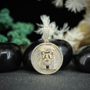 Pendentif Jésus en Moissanite, Argent Sterling 925 Plaqué Or, Style Hip Hop Iced Out pour Hommes, Bijoux - Product Image 1
