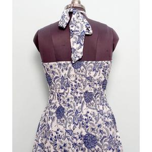 Robe de soirée élégante en coton imprimé numérique, maxi, florale, grande taille, col rond, coupe ample, sans manches, écologique, respirante - Product Image 6