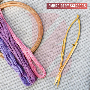 Tijeras de Precisión para Cejas y Pestañas, Ligeras, de Acero Inoxidable, con Hoja Curva de 4.25 Pulgadas, Color Dorado, para Diestros - Product Image 5