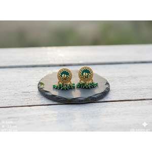 Boucles d'oreilles Jhumka élégantes en perles de créateur, design doré de style temple, bijoux ethniques pour mariée, mariage et soirée pour femmes - Product Image 4