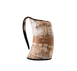 Beber diseño único cuerno de búfalo vikingo cuerno de buey jarra de cerveza taza de cuerno para beber por S A And Sons Exports - Product Image 1