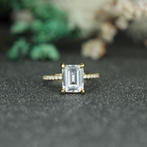 Anillo de Compromiso de Moissanita con Corte Esmeralda, Plata de Ley 925, Chapado en Oro, Anillo con Banda Pavé, Joyería de Boda para Mujer, Venta al por Mayor Personalizada - Product Image 6