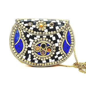 Pochette de soirée en métal antique de luxe pour femmes, accessoires de mode en cristal pour les occasions spéciales - Product Image 6