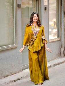 Embroidered <b>Indian</b> Pakistani Set Kaftan <b>Top</b> and Palazzo Pants Floral Neckline Festive Ethnic Outfit for Women - Product Image 1