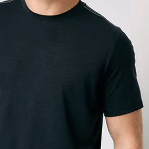 Costuras de alta calidad para pedidos al por mayor, diseño de logotipo personalizado para camiseta de verano para hombre con mangas cortas, cómoda y relajada. - Product Image 4