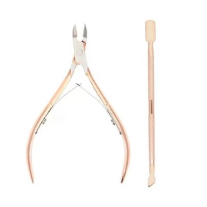 Coupe-cuticules professionnel en acier inoxydable |   Coupe-ongles pour manucure et pédicure de salon |   Coupe-ongles à mâchoires affûtées - Product Image 3