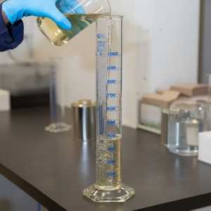 Suministro a granel de condensado, petróleo crudo ligero y materia prima NGL para aplicaciones de refinería petroquímica y procesamiento industrial - Product Image 2