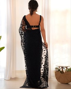 Sari en soie noir brodé avec dupatta en dentelle, longueur au sol, style indien pakistanais élégant, tenue de mariage pour femmes - Product Image 5