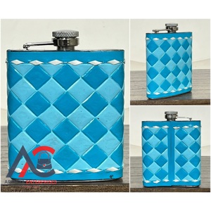 Oferta de la Expo de Marzo: Cantimplora de Acero Inoxidable con Diseño a Cuadros de Cuero Vacuno, Personalizada, Moderna y Única, Regalo Promocional para Hombres y Mujeres - Product Image 1