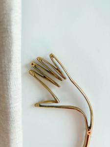 Aro de alambre metálico con forma de mano para cortina, perfecto para una decoración del hogar elegante y con estilo, y para un diseño de habitación sofisticado. Venta al por mayor desde India. - Product Image 6