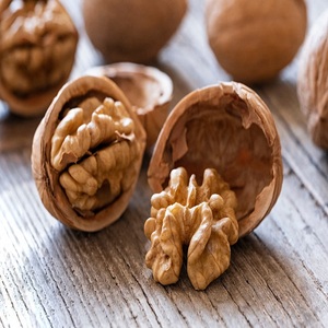 Nueces Crudas de Bambú Orgánico de Ucrania, Frescas y Limpias con Alto Valor Nutricional, Llenas de Bienestar Natural - Product Image 3