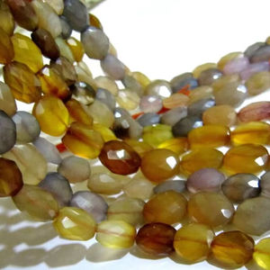 Perles facettées ovales en calcédoine naturelle, vendues par brin de 10 pouces de long - Product Image 2