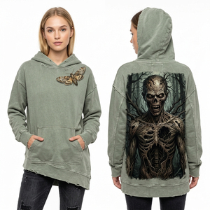 Sweat à capuche gris anthracite personnalisé pour femme, motif graphique zombie horrifique vieilli, coupe oversize, délavé à l'acide, style streetwear gothique - Product Image 2