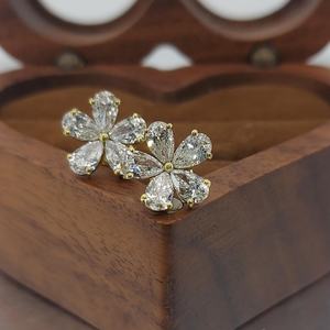 Pendientes de Diamantes Cultivados en Laboratorio con Certificación IGI, Oro Amarillo de 9K, Corte Pera, VS1, Color F, 3 g, Joyería Fina de Lujo Étnica para Mujer - Product Image 5