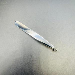 Pinzas para cejas cuadradas de acero inoxidable plateadas, punta plana, acabado espejo, pinzas para cejas, instrumento de belleza de metal duradero - Product Image 1