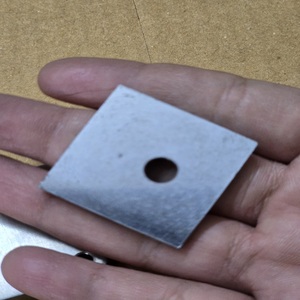 Placas Metálicas Perforadas de Latón Personalizadas, Mecanizadas por CNC para Soporte de Construcción y Fijación de Farolas - Product Image 2